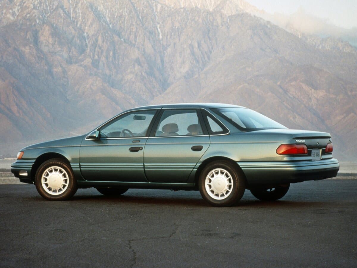 Ford Taurus II — 3/4 arxadan