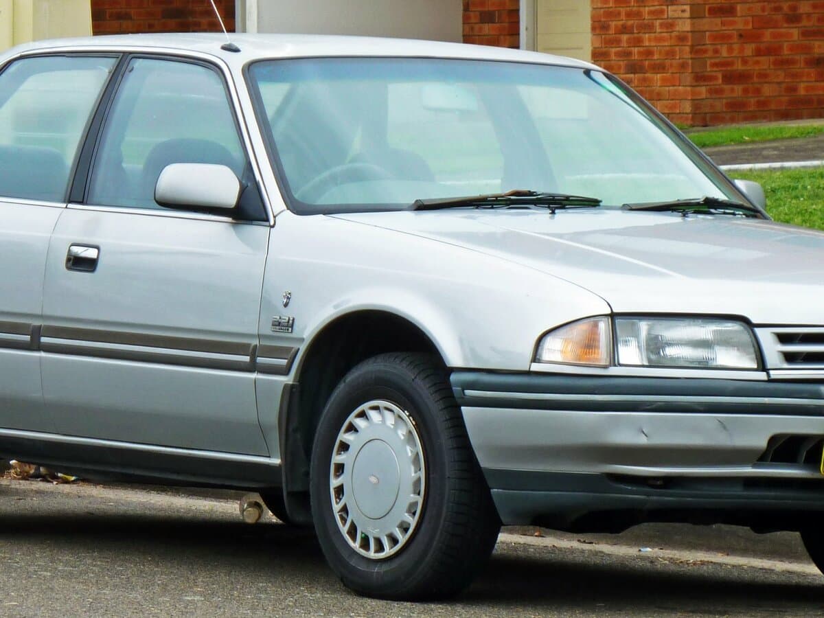 Ford Telstar II — Yandan