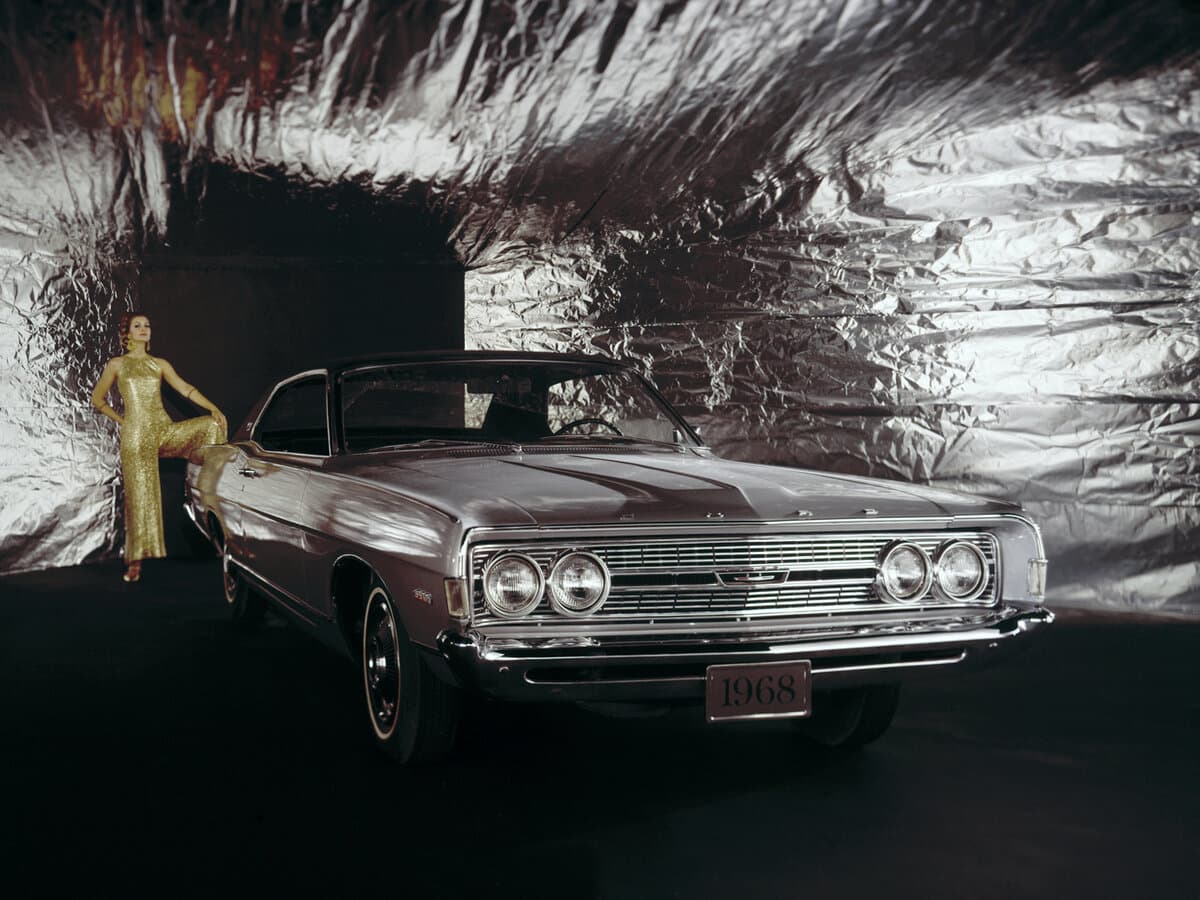 Ford Torino I — Öndən
