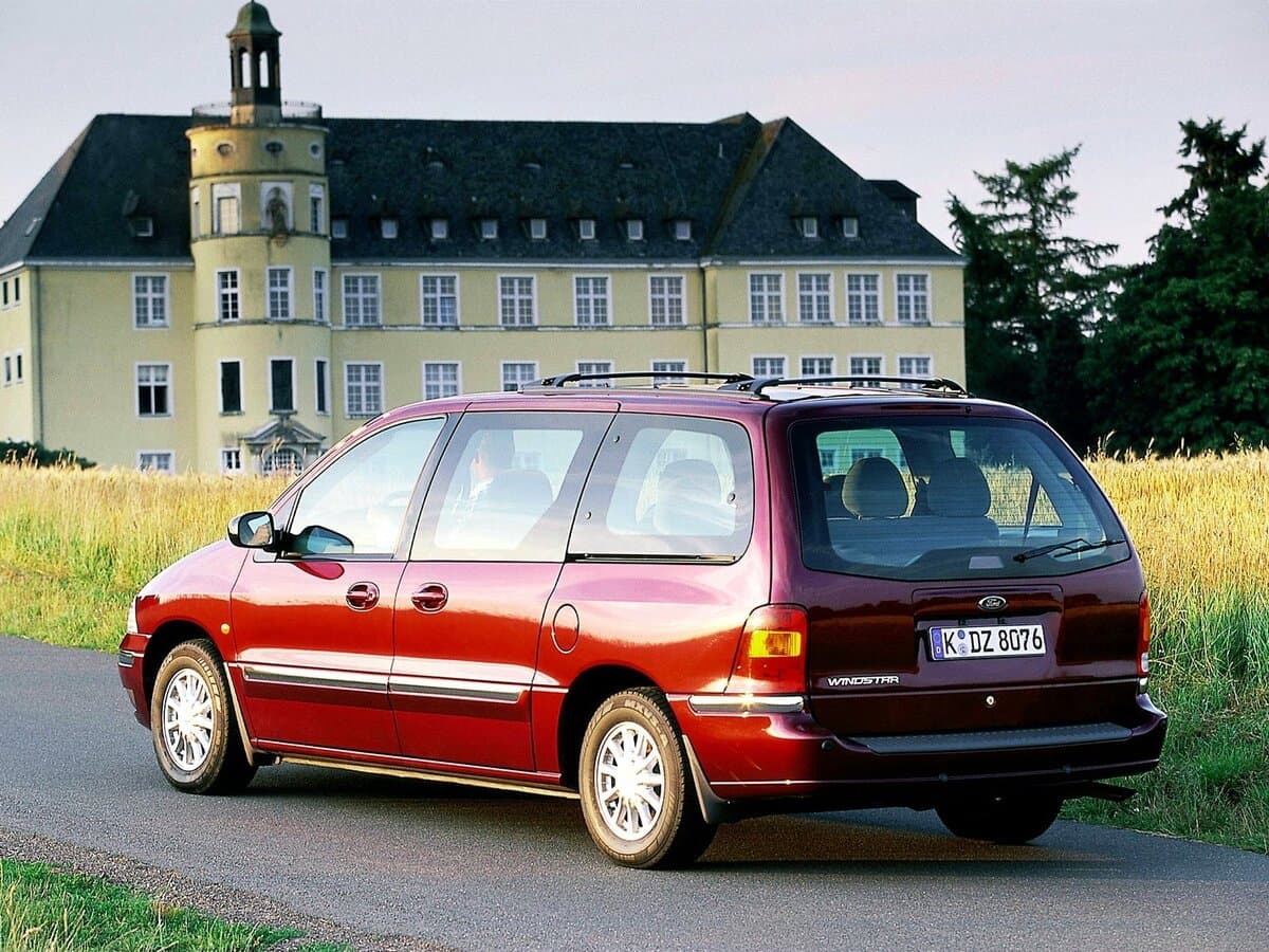 Ford Windstar II — 3/4 arxadan