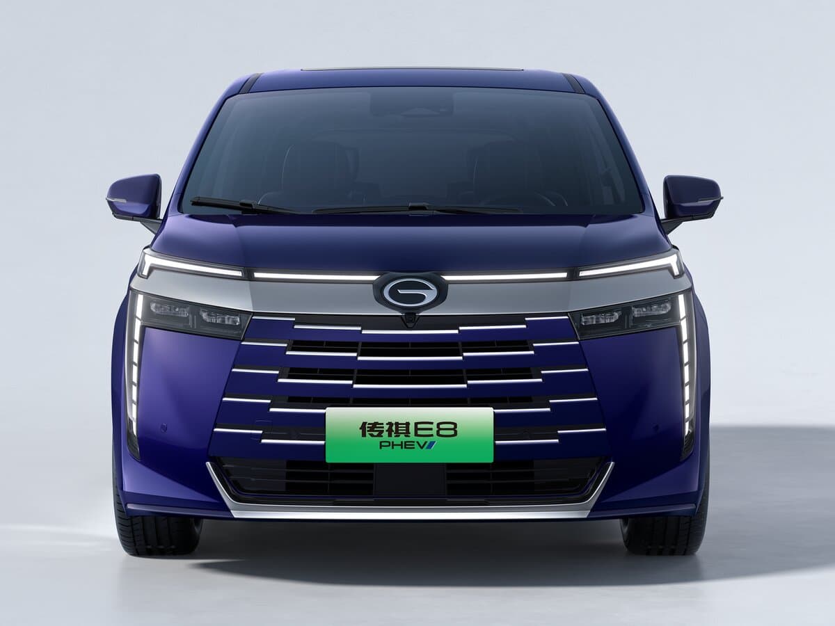 GAC Trumpchi E8 I — Öndən