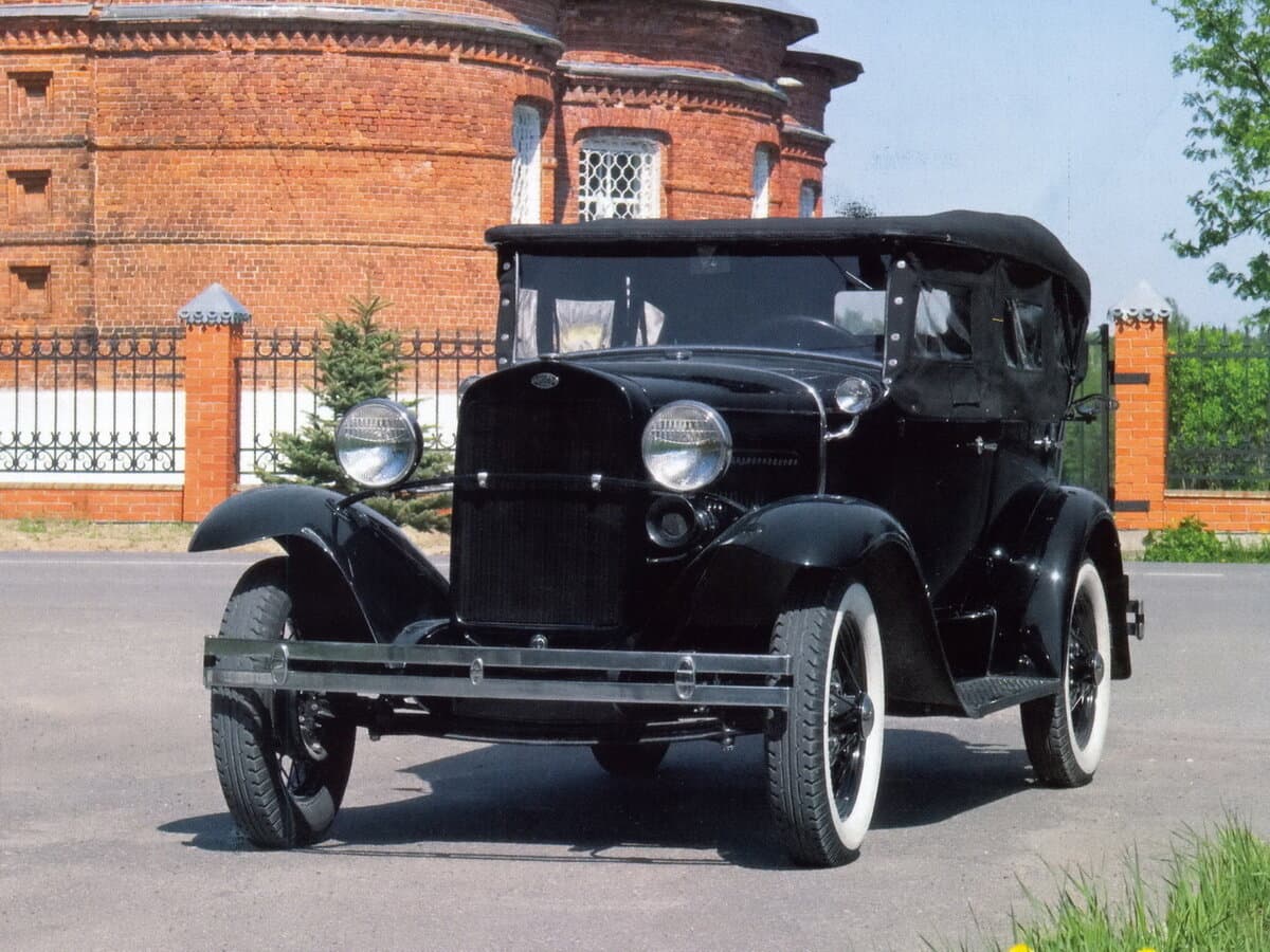 Qaz A 1932 – 1936 — Öndən