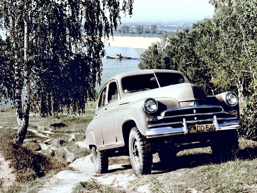 Qaz M-72 1955 – 1958 — Öndən