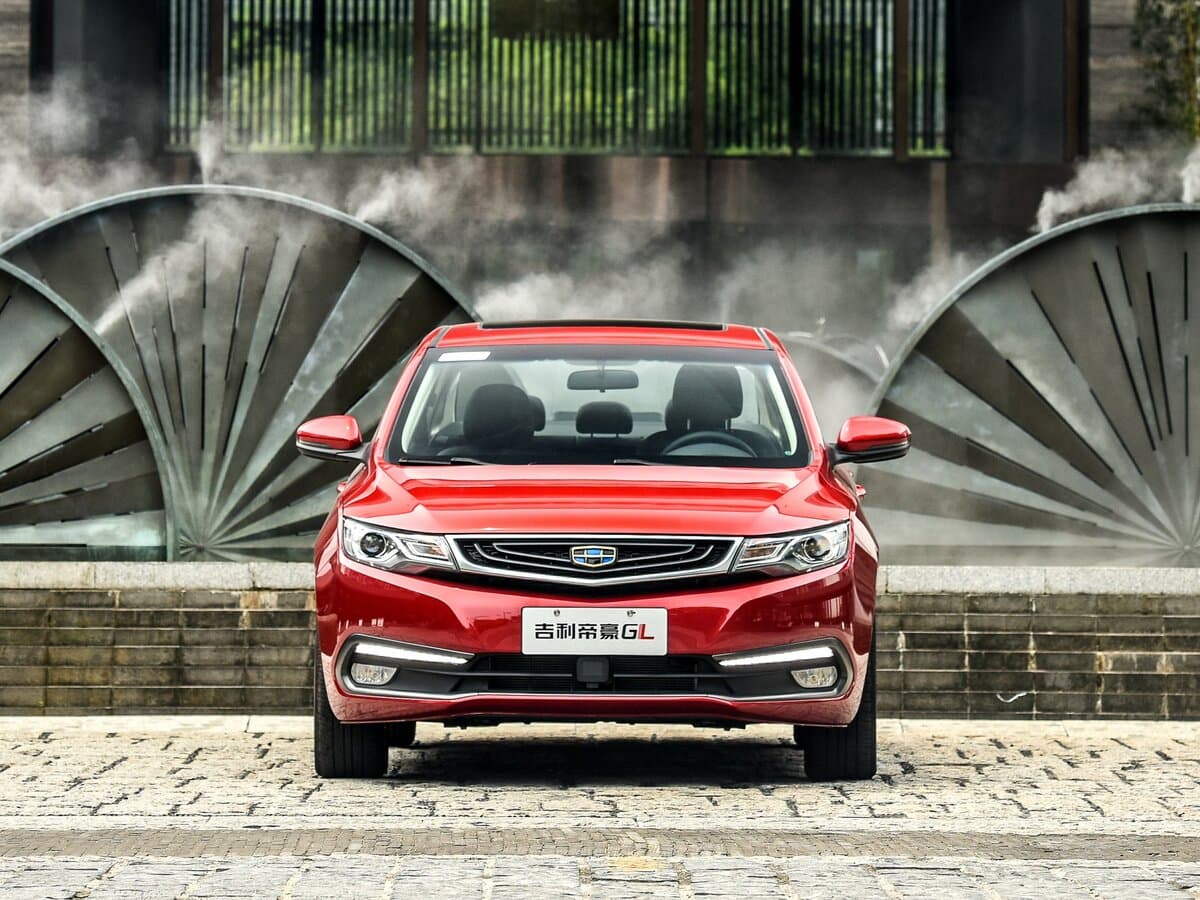 Geely Emgrand GL I — Öndən