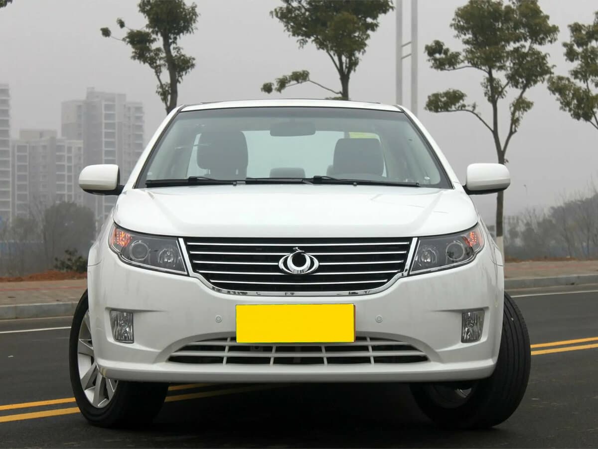 Geely GC7 2010 – 2013 — Öndən