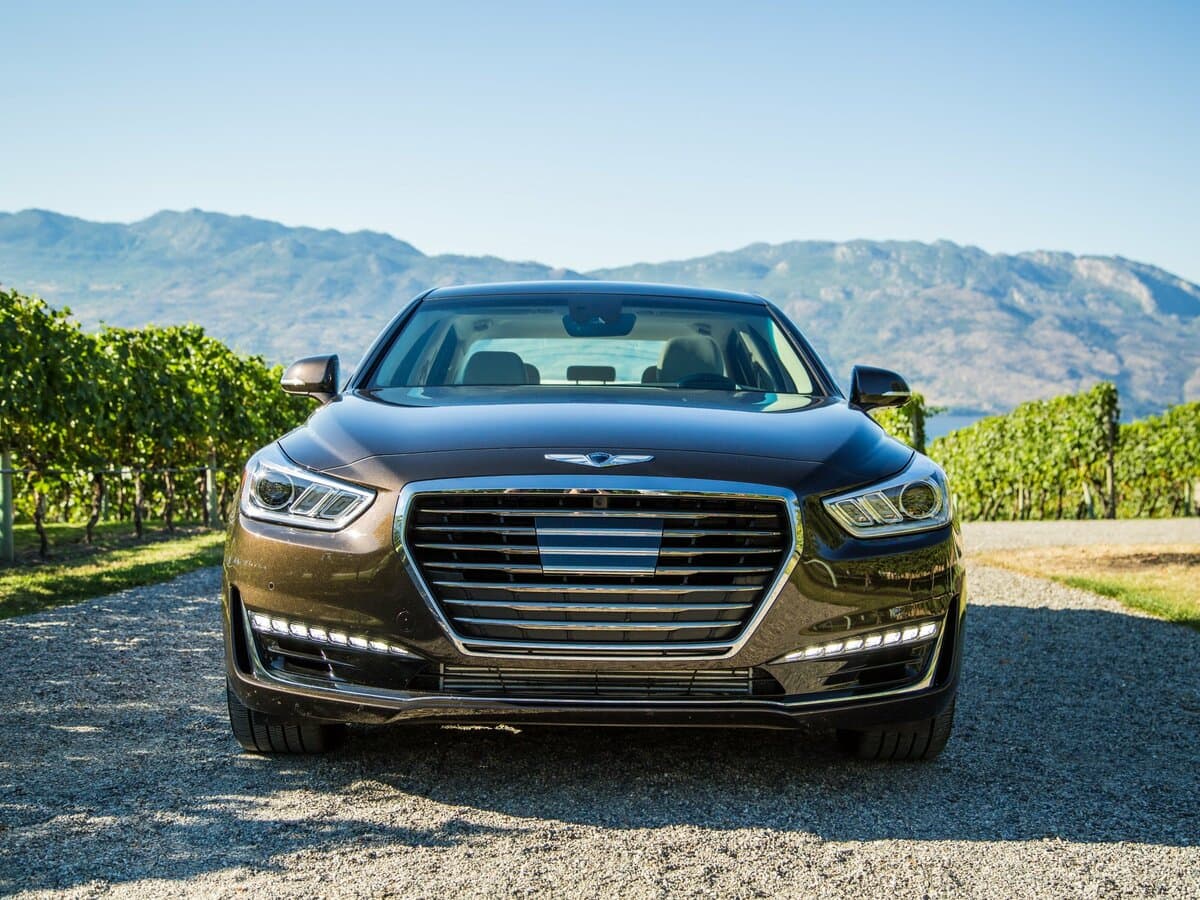 Genesis G90 I — Öndən