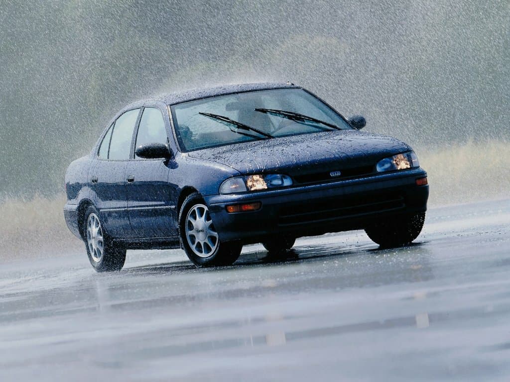 Geo Prizm II — Öndən