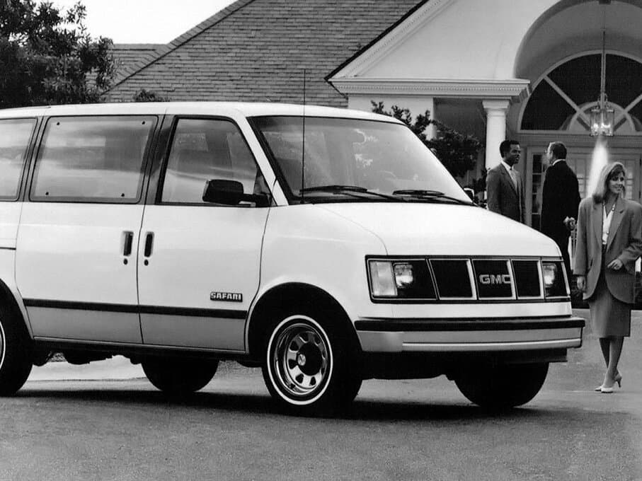 GMC Safari I — Yandan