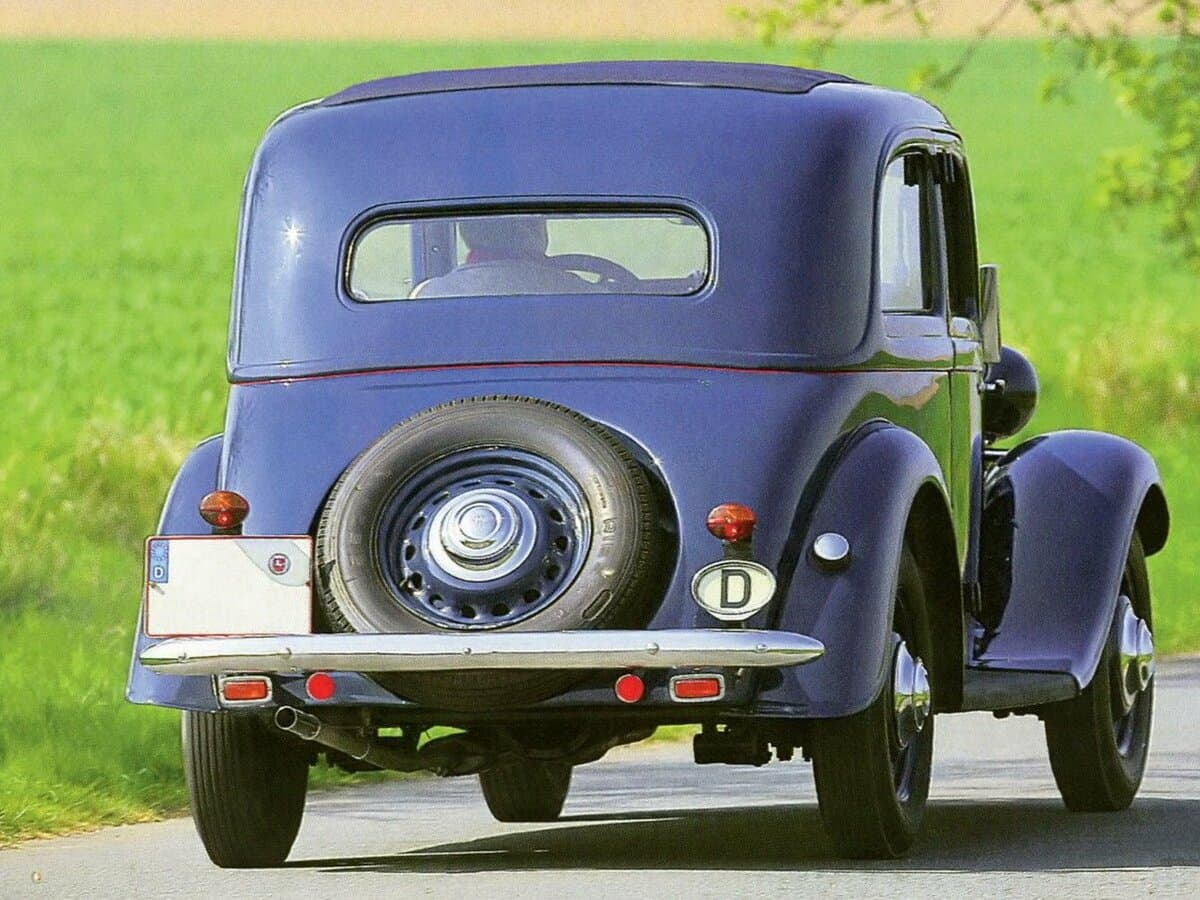 Hanomag Rekord I — Arxadan