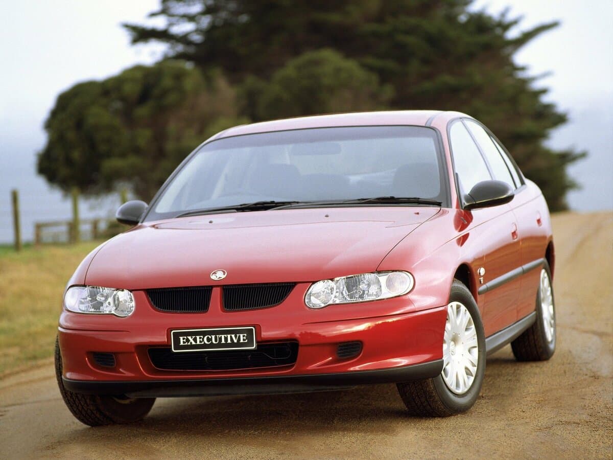 Holden Commodore III — Öndən