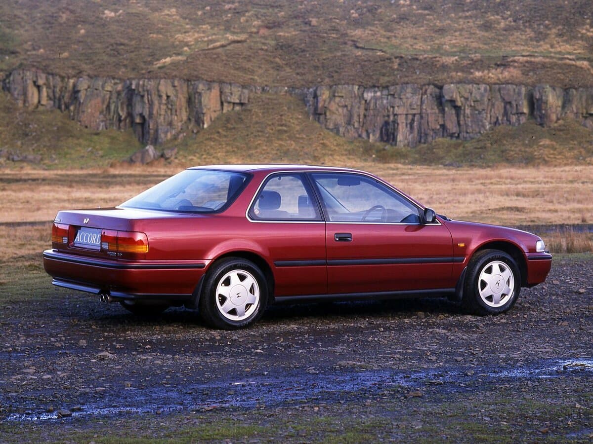 Honda Accord IV — 3/4 arxadan