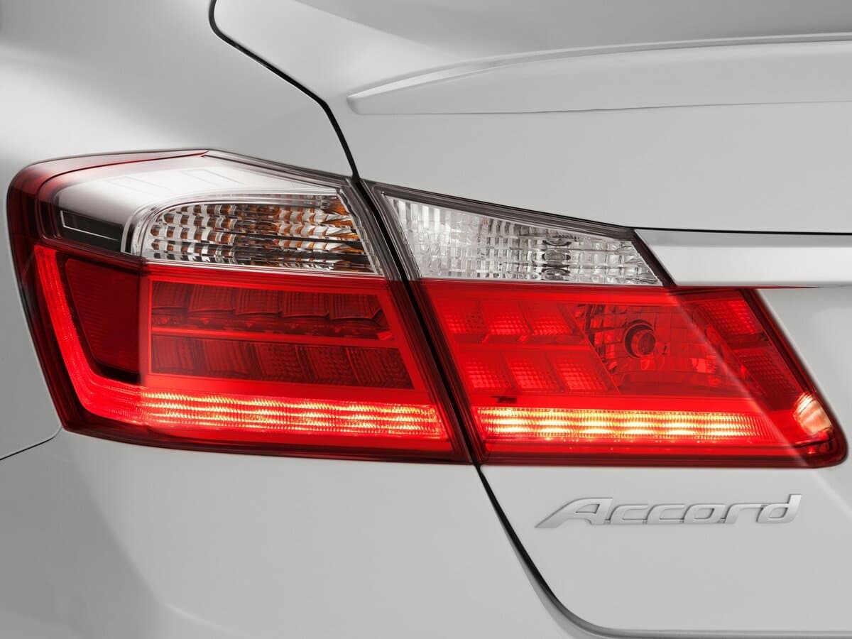 Honda Accord IX — Detal