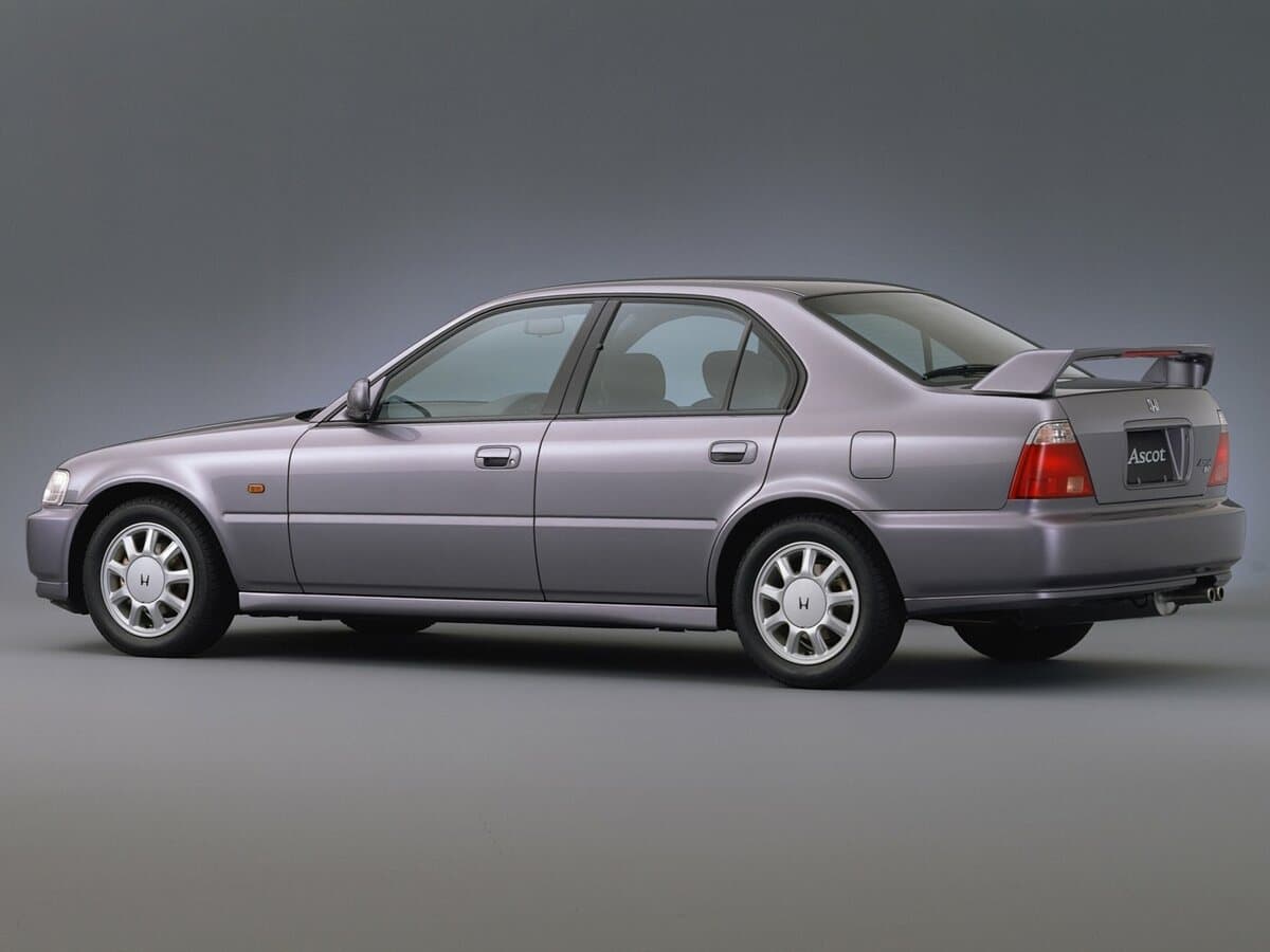 Honda Ascot II (CE) — 3/4 arxadan