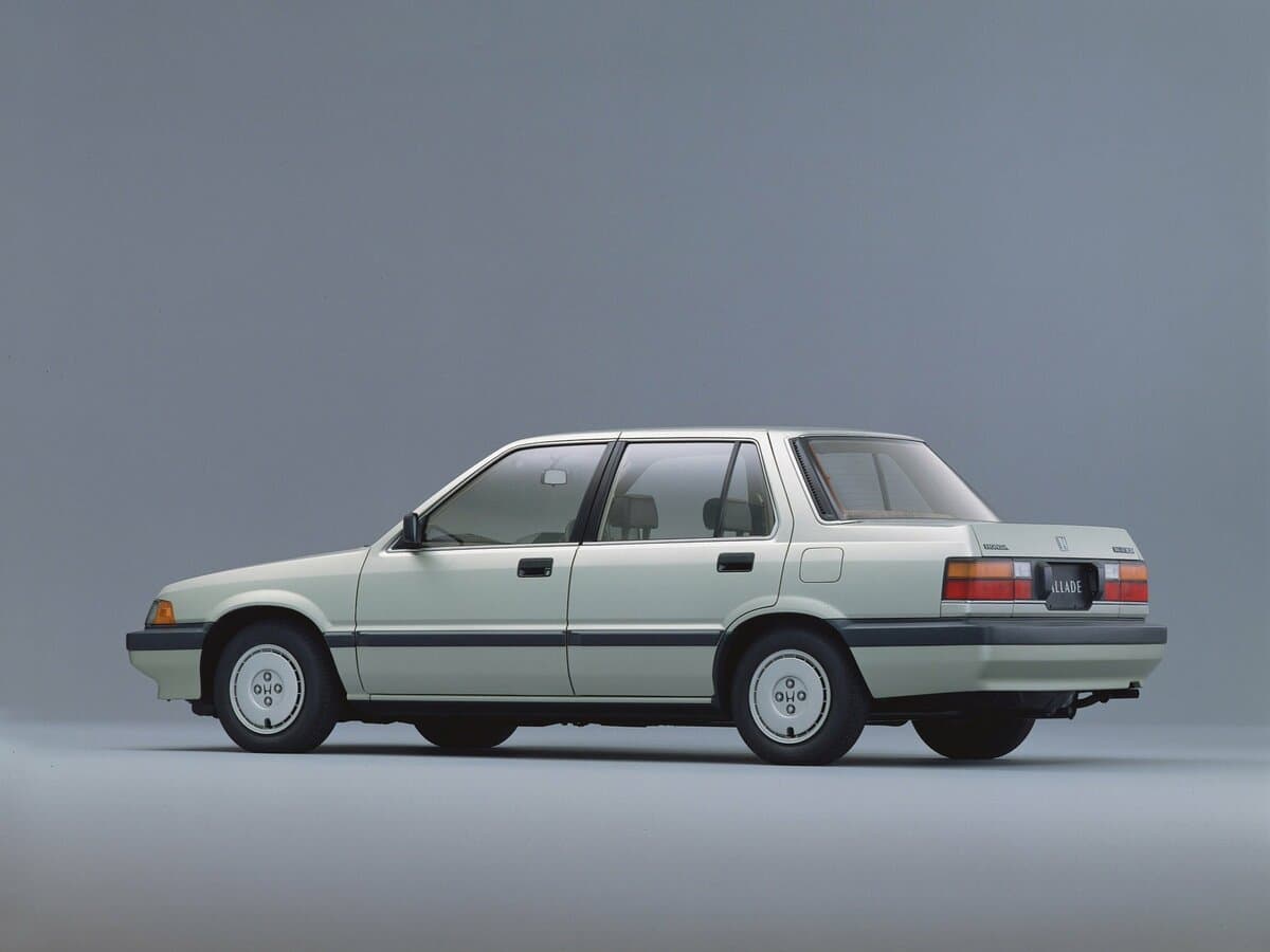 Honda Ballade II — 3/4 arxadan