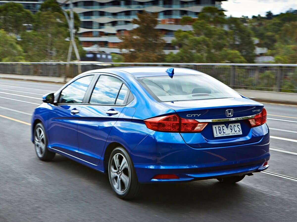 Honda City VI — 3/4 arxadan
