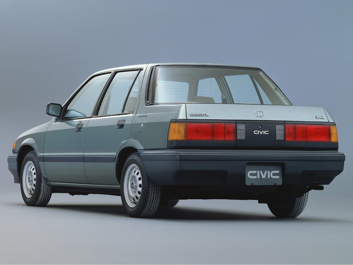 Honda Civic III — 3/4 arxadan