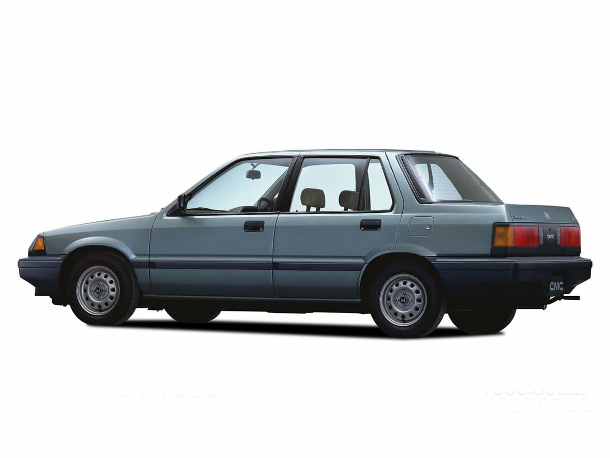 Honda Civic III — Yandan