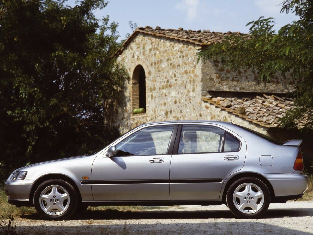 Honda Civic V — Yandan