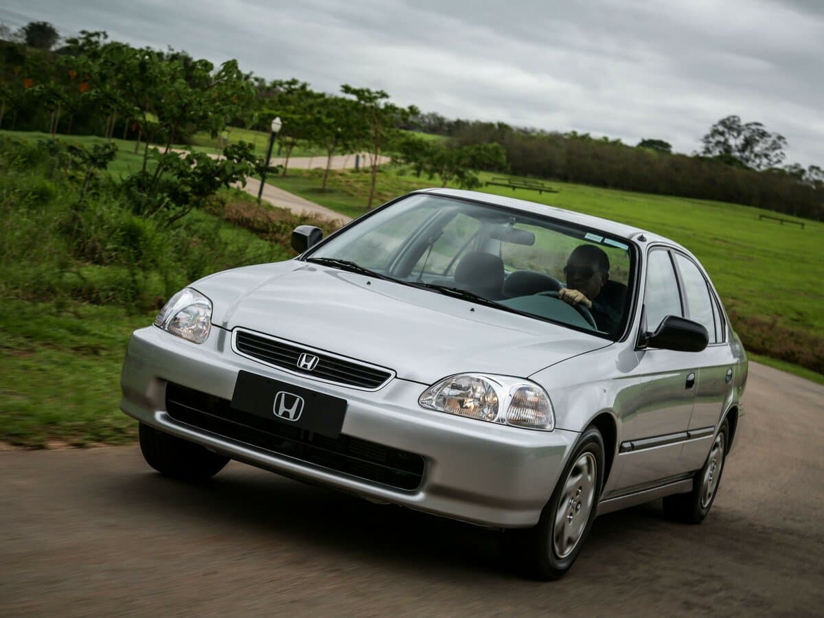 Honda Civic VI — Öndən