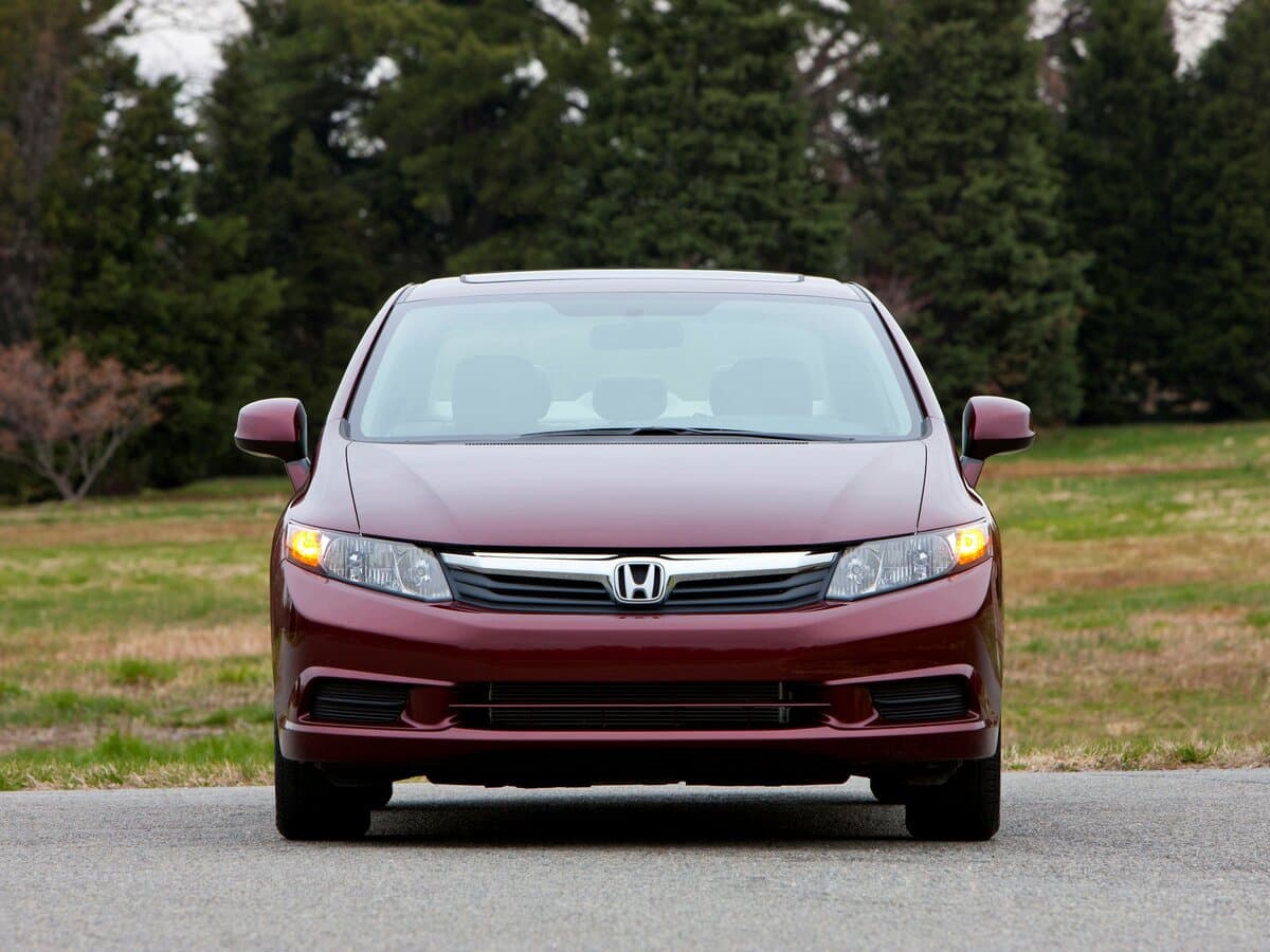 Honda Civic IX — Öndən