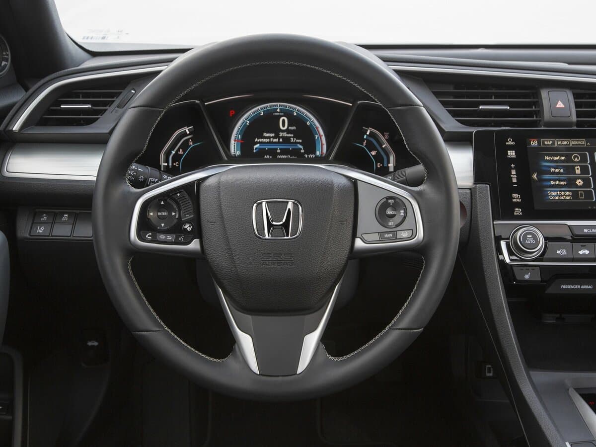 Honda Civic X — Sükan