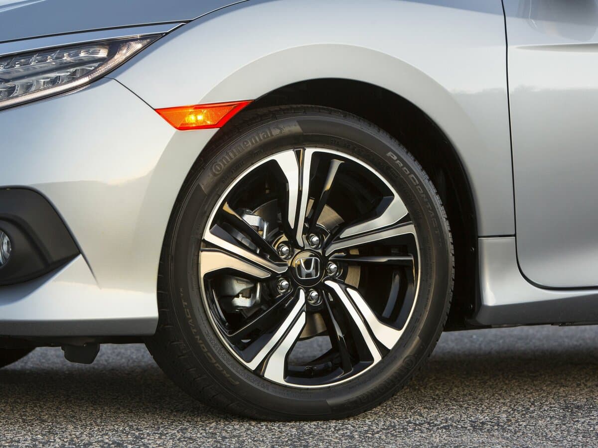 Honda Civic X — Təkər