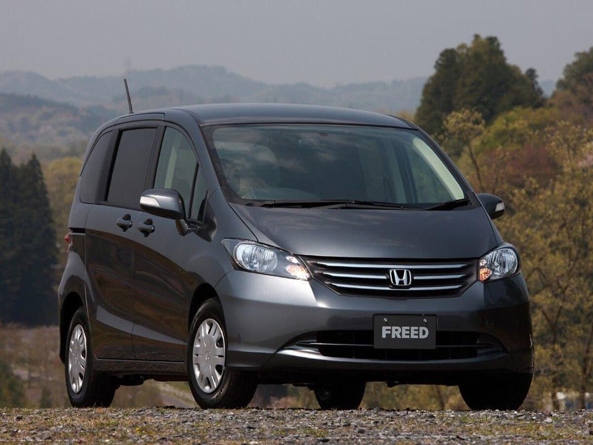 Honda Freed I — Öndən