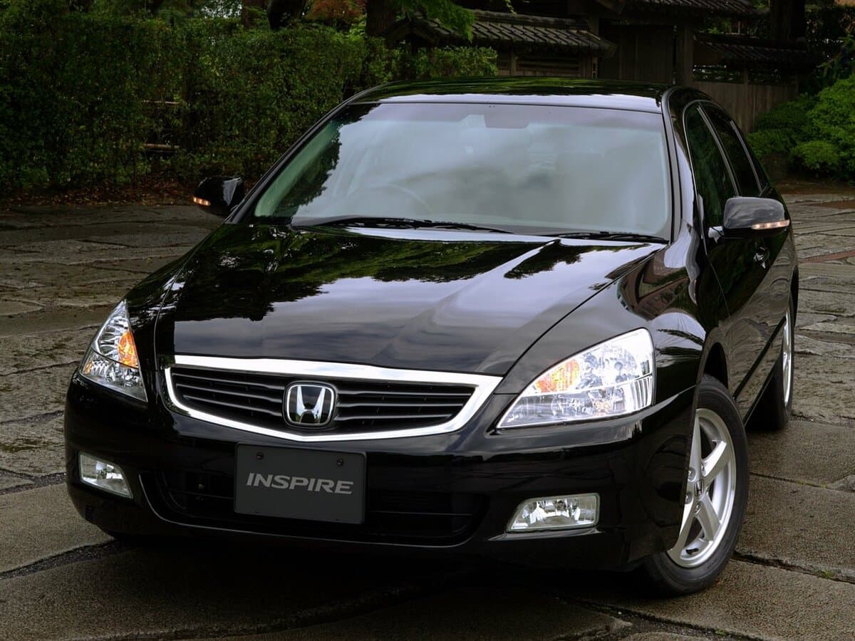 Honda Inspire IV — Öndən