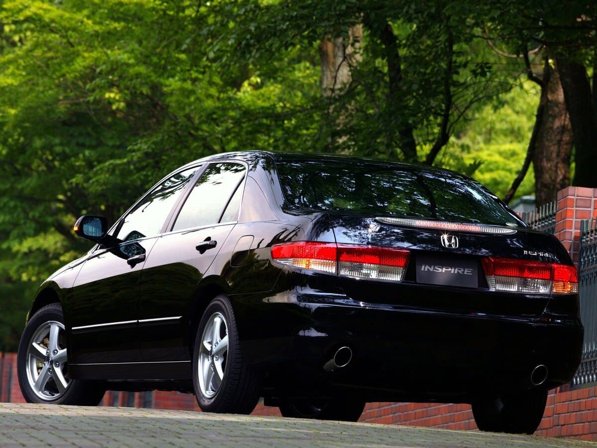Honda Inspire IV — 3/4 arxadan