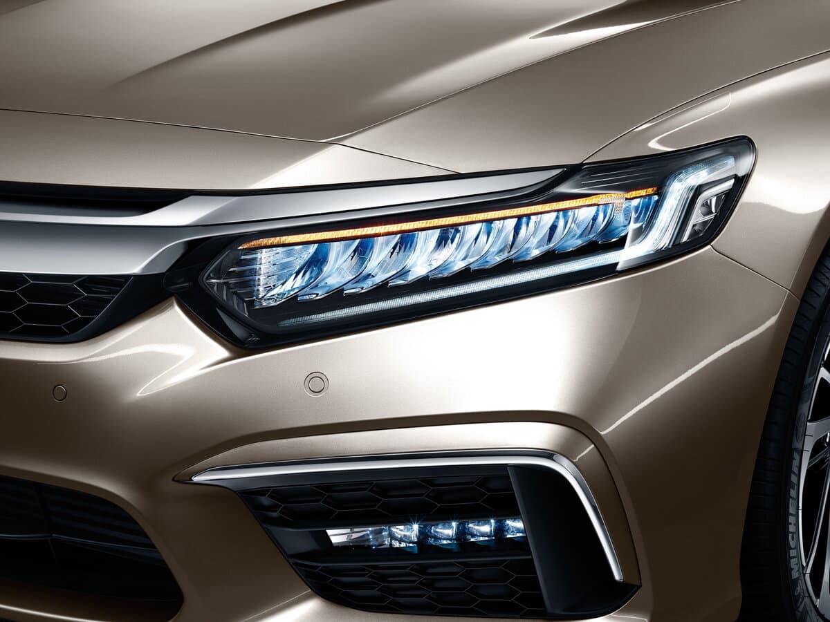 Honda Inspire VI — Fara