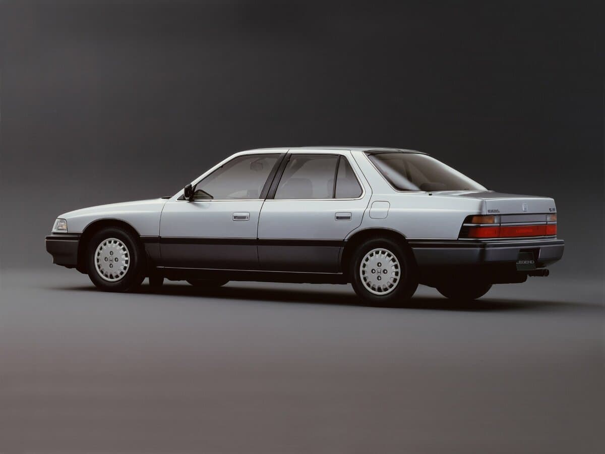 Honda Legend I — 3/4 arxadan
