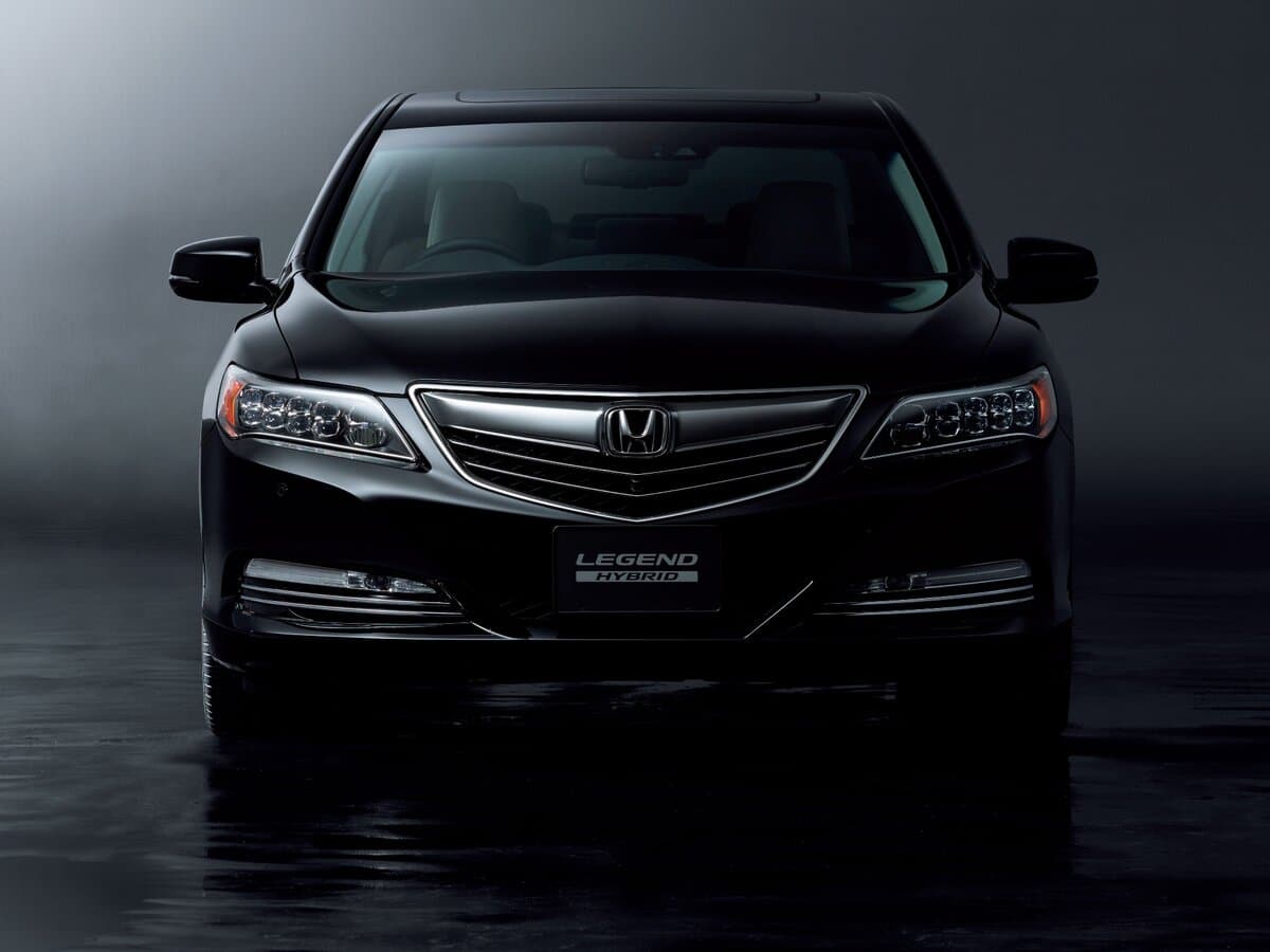 Honda Legend V — Öndən