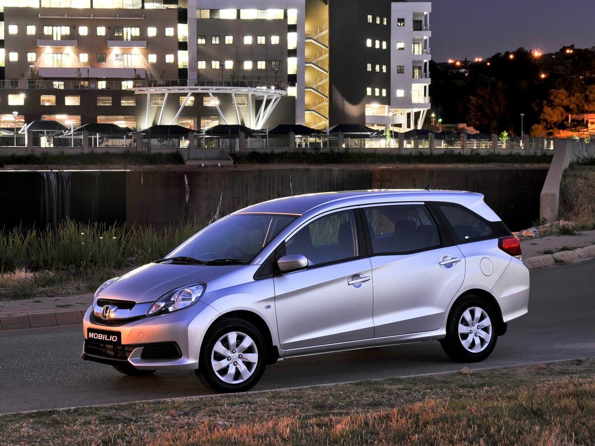 Honda Mobilio II — Yandan