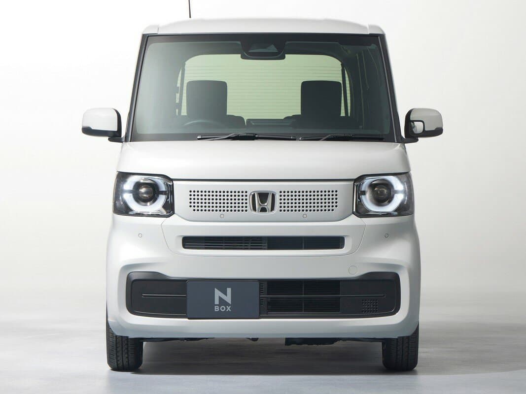 Honda N-BOX III — Öndən