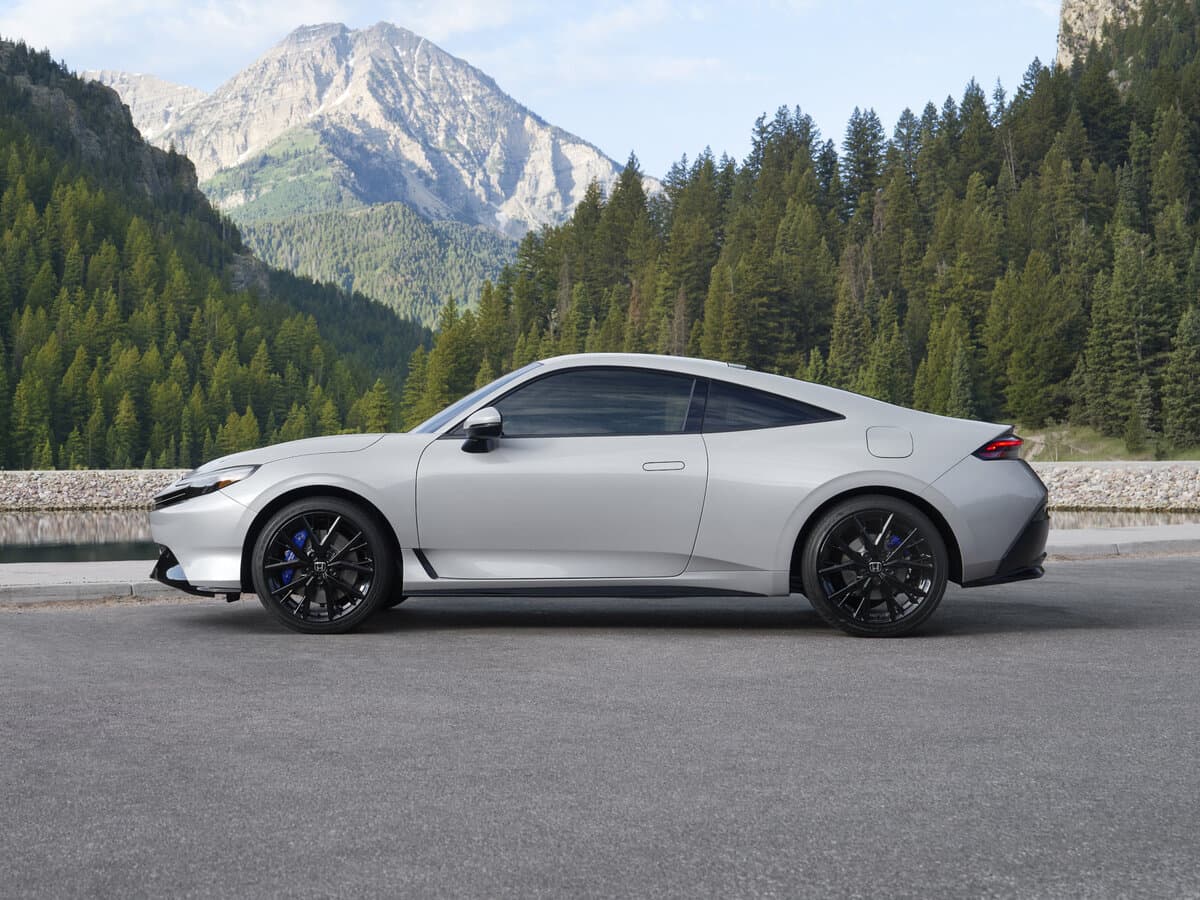 Honda Prelude VI — Yandan