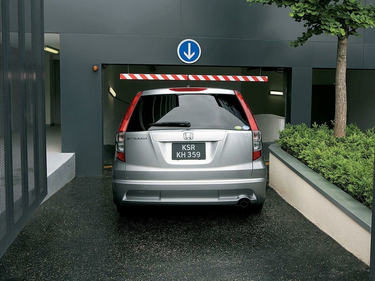 Honda Stream II — Arxadan