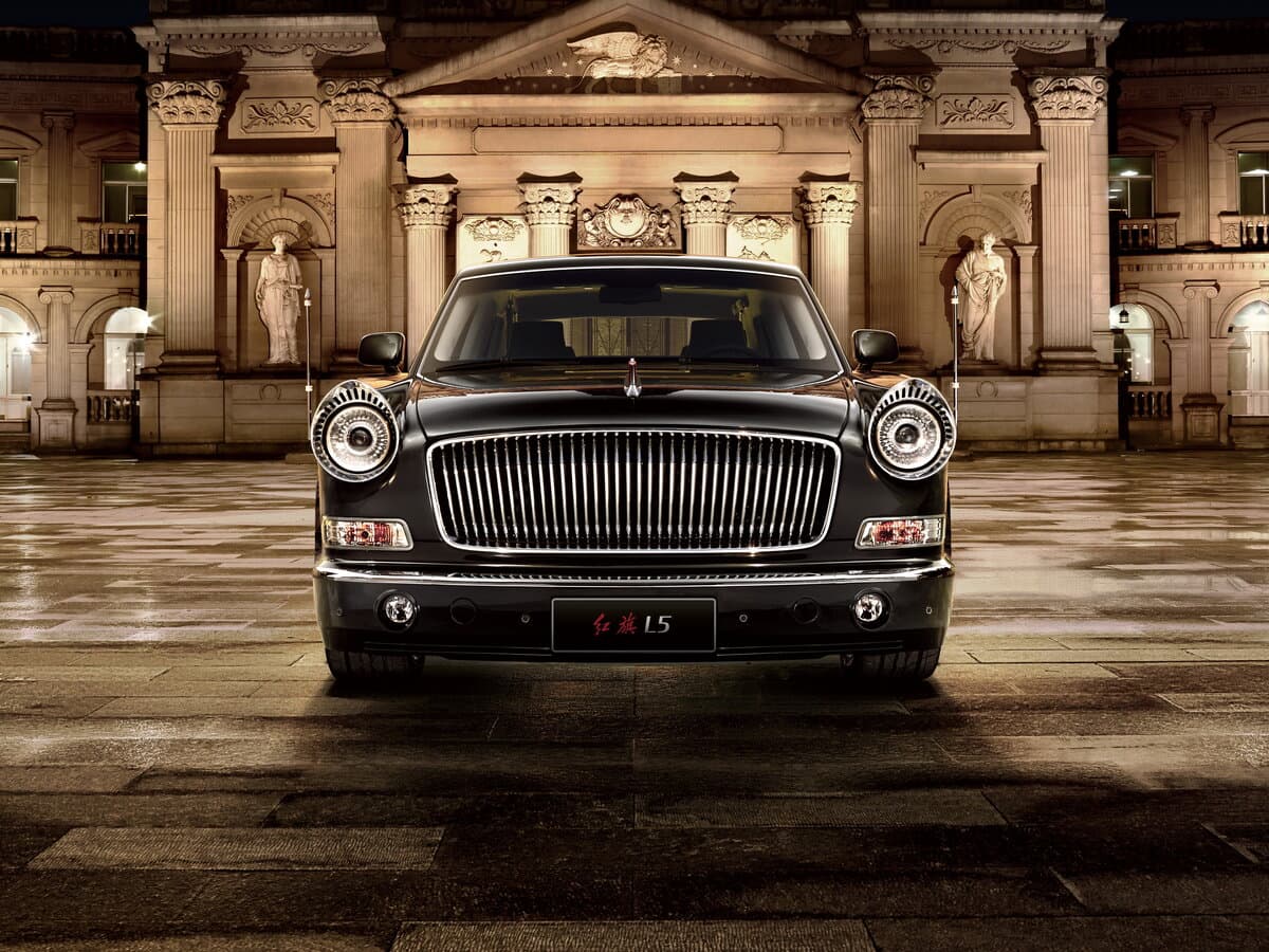Hongqi L5 I — Öndən
