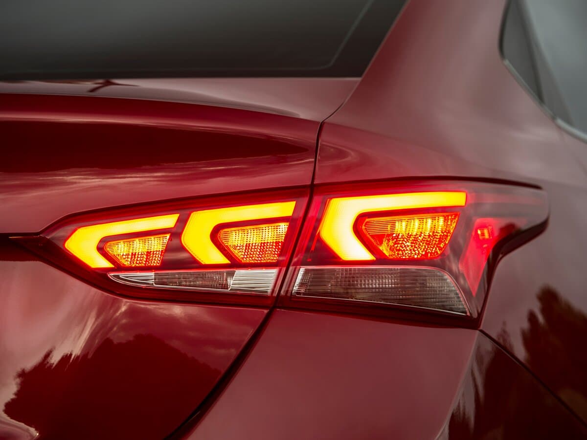 Hyundai Accent V — Detal