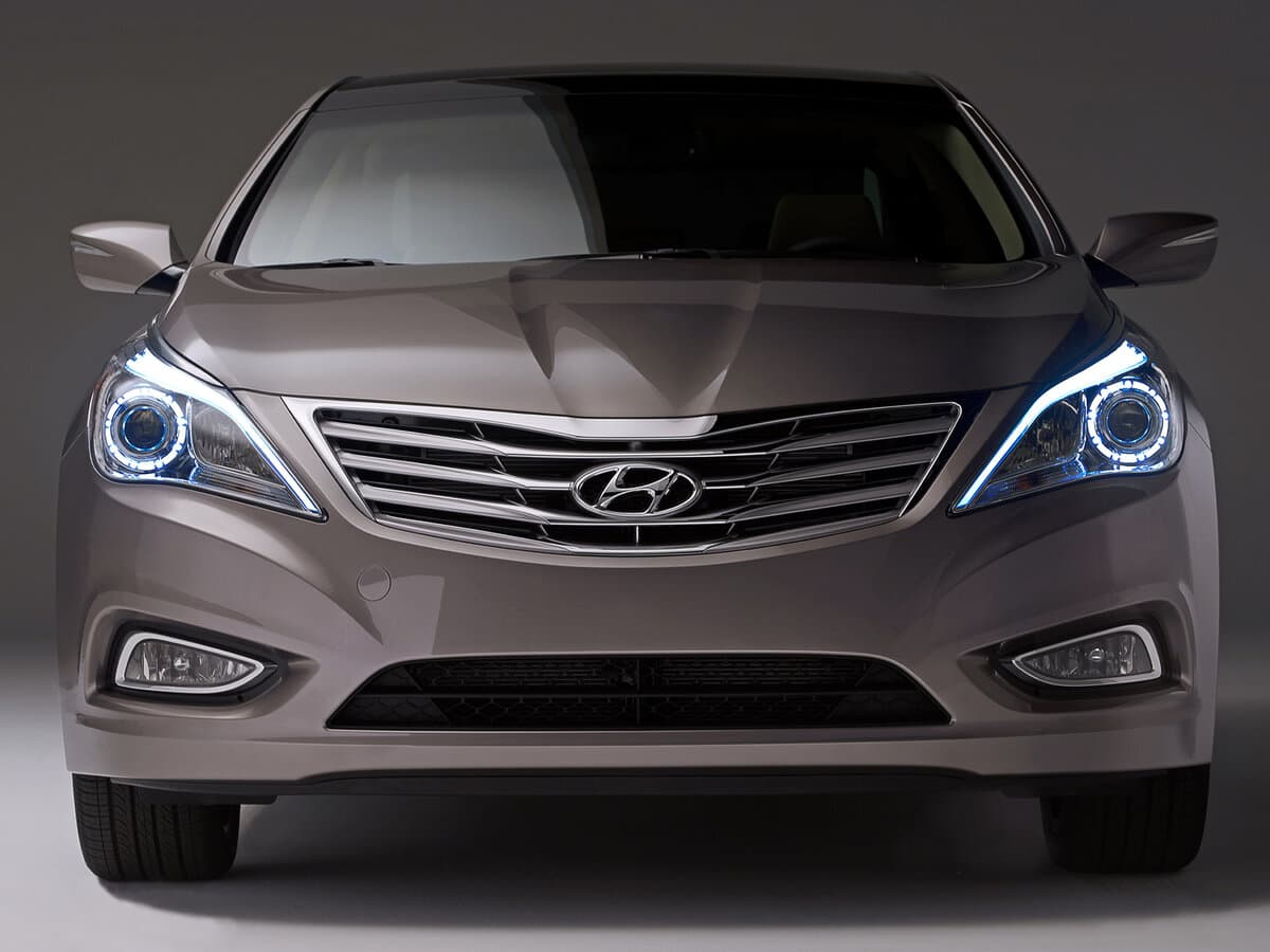 Hyundai Azera II — Öndən