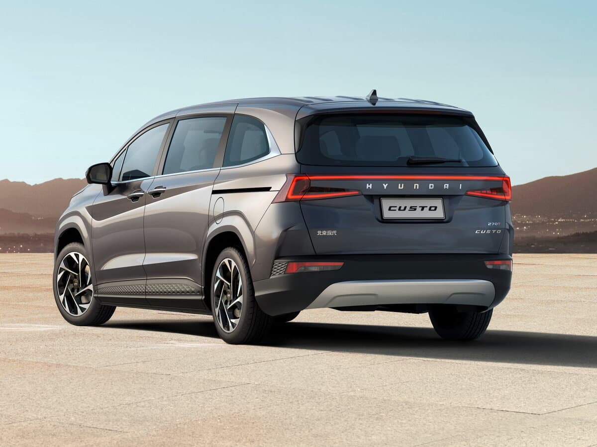 Hyundai Custo I — 3/4 arxadan