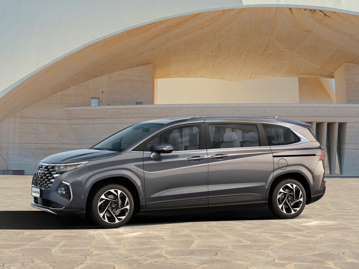 Hyundai Custo I — Yandan