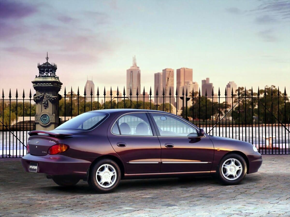 Hyundai Elantra II (J2, J3) — Yandan