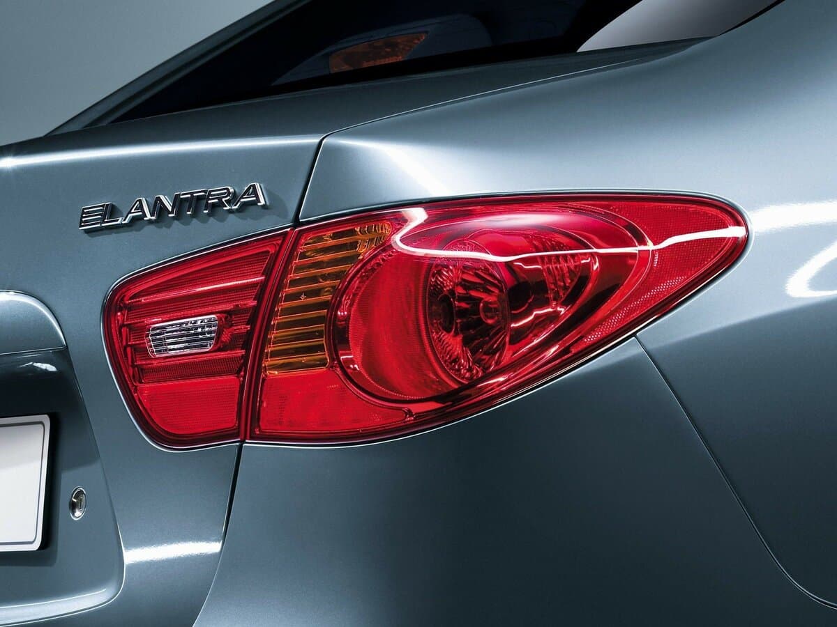 Hyundai Elantra IV (HD) — Detal