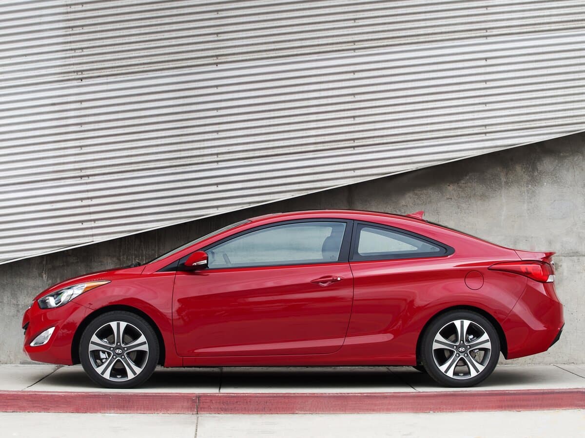 Hyundai Elantra V (MD) — Yandan