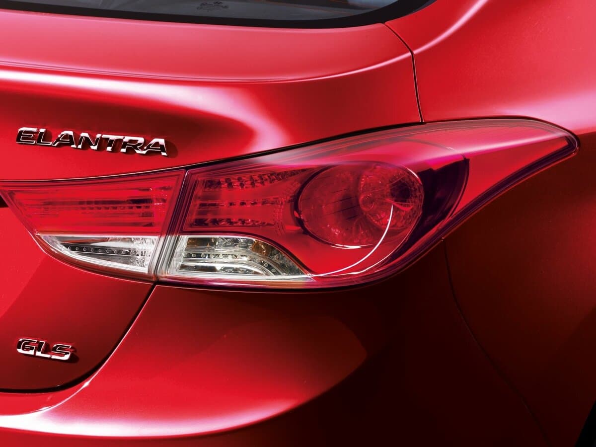 Hyundai Elantra V (MD) — Detal