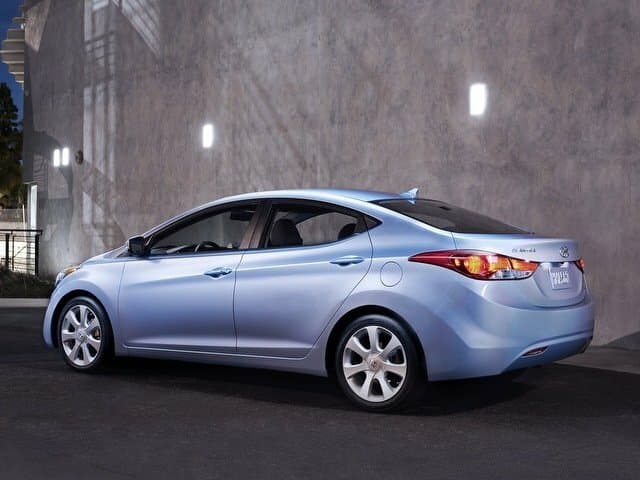 Hyundai Elantra V (MD) — 3/4 arxadan