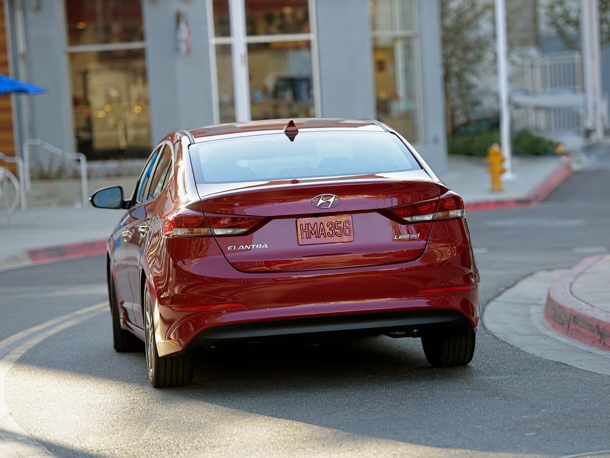 Hyundai Elantra VI (AD) — Arxadan