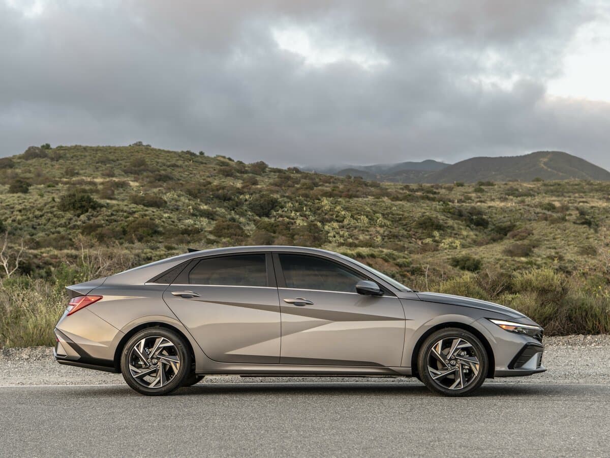Hyundai Elantra VII (CN7) Restayling — Yandan
