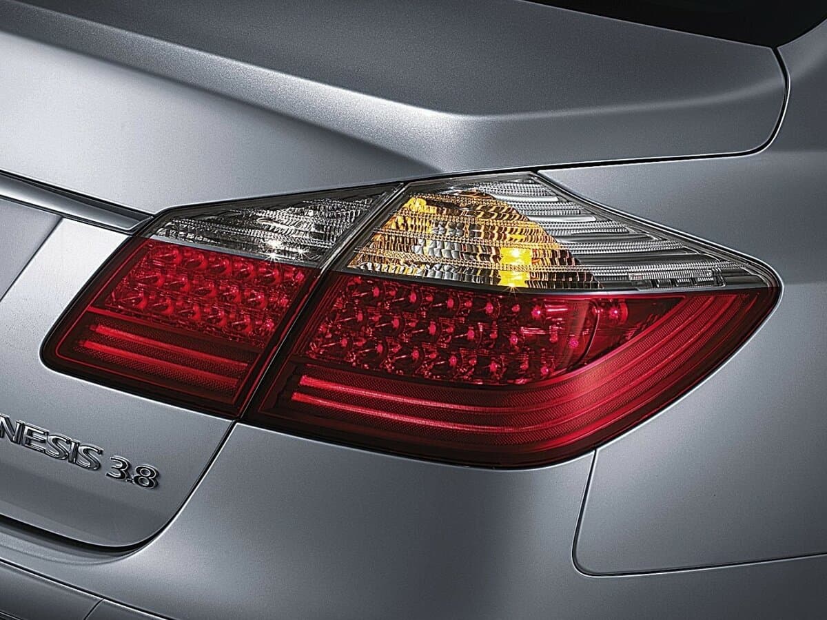 Hyundai Genesis I — Detal
