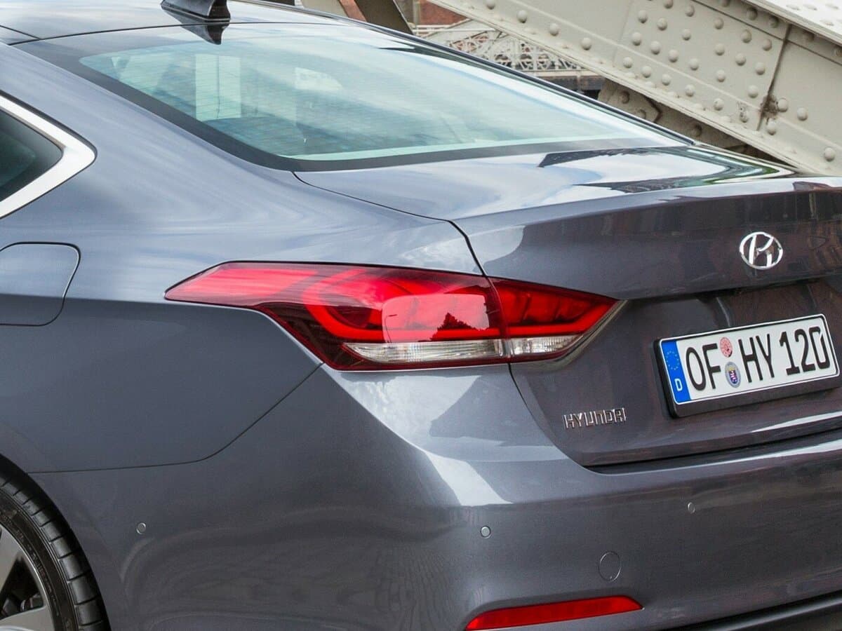 Hyundai Genesis II — Detal